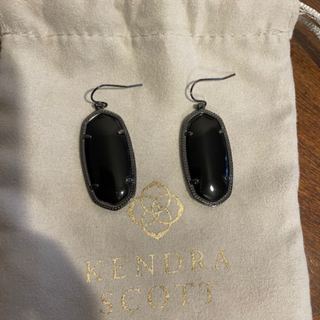 Kendra Scott Black Agate Stone Earrings In Gun Metal 30$